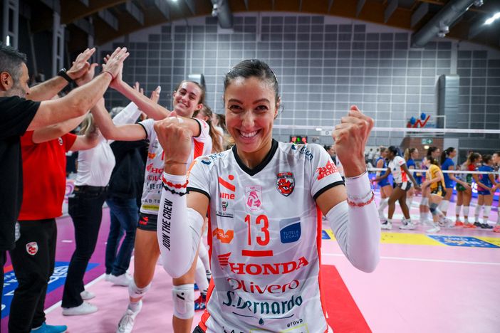 Il capitano Noemi Signorile aspetta tutti i tifosi: "Insieme proveremo a battere Roma" Il capitano Noemi Signorile aspetta tutti i tifosi: "Insieme proveremo a battere Roma"