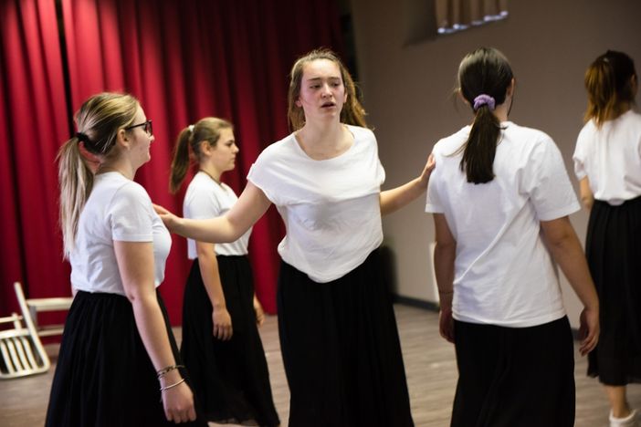 Ad Alba uno spettacolo per la giornata mondiale contro il bullismo Ad Alba uno spettacolo per la giornata mondiale contro il bullismo