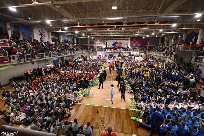Un momento delle premiazioni (foto Luciano Pecchenino) Un momento delle premiazioni (foto Luciano Pecchenino)