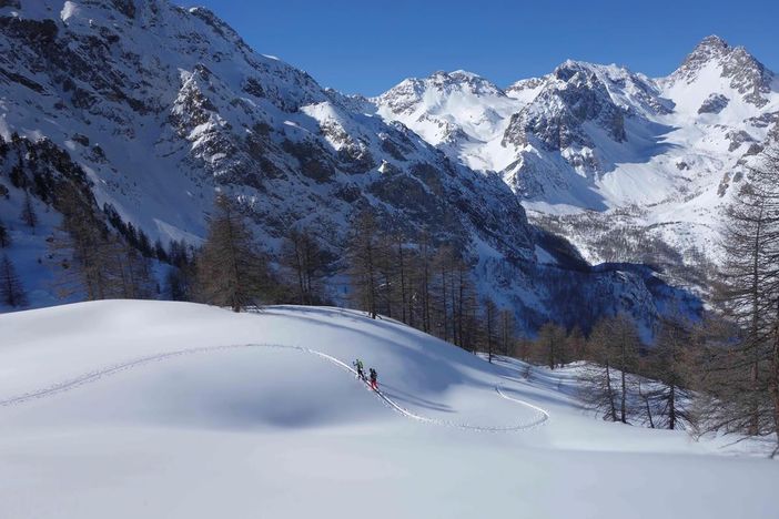 Scorcio innevato della Valle Maira Scorcio innevato della Valle Maira