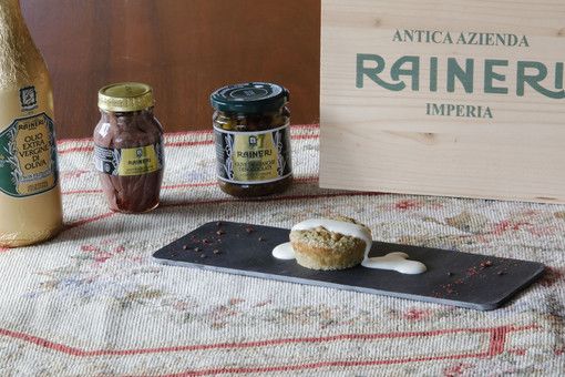 Profumi di Liguria. Sformatino di carciofi con crema di toma (video) Profumi di Liguria. Sformatino di carciofi con crema di toma (video)