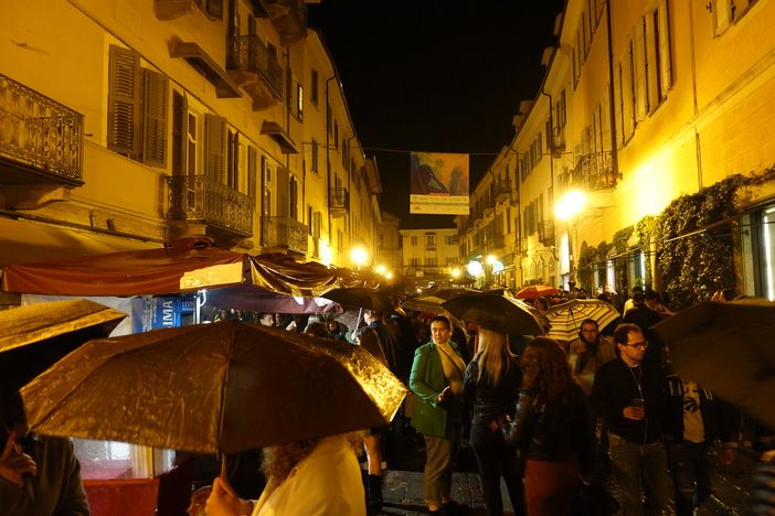 La serata inaugurale degli Aperitivi in consolle, a Bra