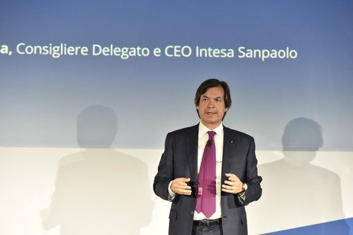 Messina (Intesa Sanpaolo) a 360 gradi tra Decreto Rilancio, Mes e unione con Ubi Banca