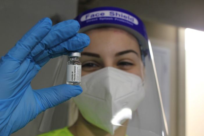 In Piemonte oggi 26.773 vaccini tra cui 21.950 terze dosi. La regione resta tra le poche zone verdi