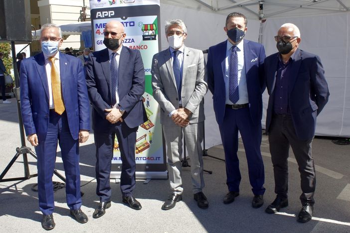 Vendi o cerchi un prodotto tipico tra i banchi dei mercati della Granda? Basta avere l'App Mercato 4.0 [VIDEO]