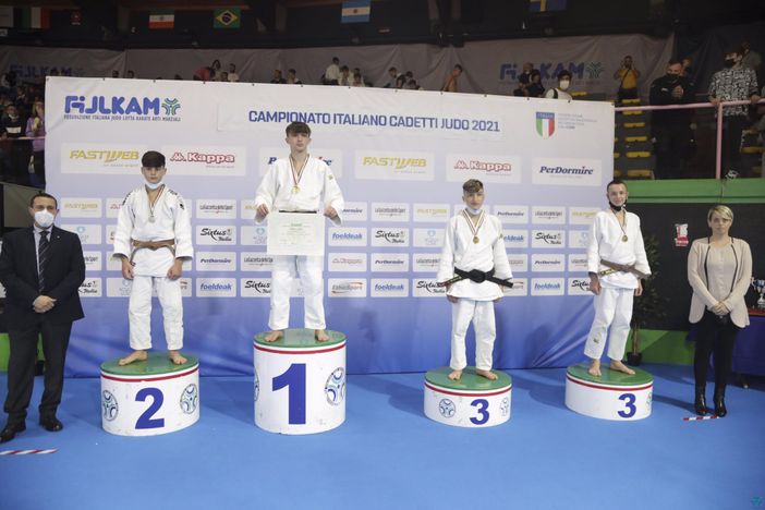 Vince il campionato italiano cadetti, premiato il judoka braidese Nicolò Busia