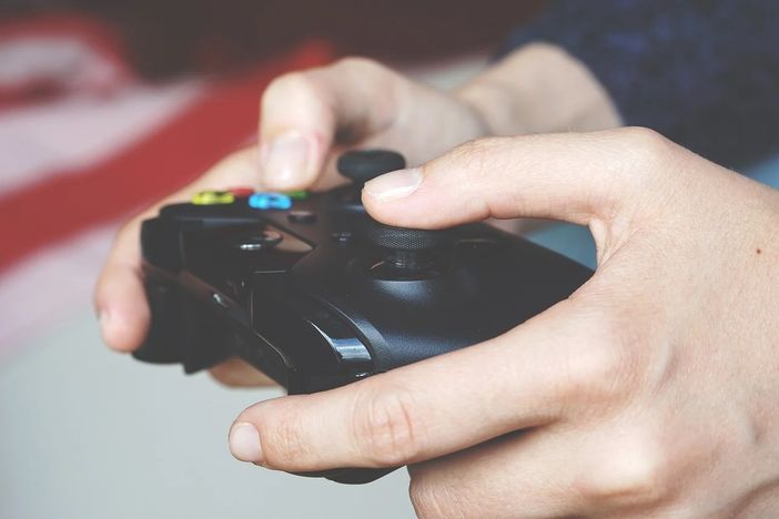 Videogiochi e azzardo: con l’Asl Cn2 un corso gratuito per gli insegnanti delle scuole secondarie di primo grado Videogiochi e azzardo: con l’Asl Cn2 un corso gratuito per gli insegnanti delle scuole secondarie di primo grado
