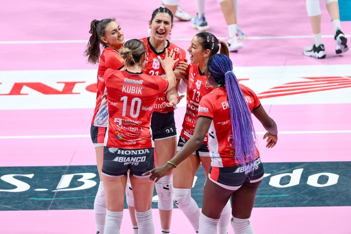Volley A1F. Cuneo, finalmente! Honda Olivero S.Bernardo vince 3-1 su Busto, la salvezza più vicina