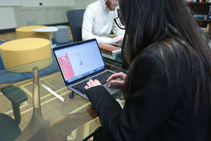 A Torino il centro che studia e prevede l’influenza: “Stagione severa, ma nella norma. Ma non è ancora finita" [VIDEO]