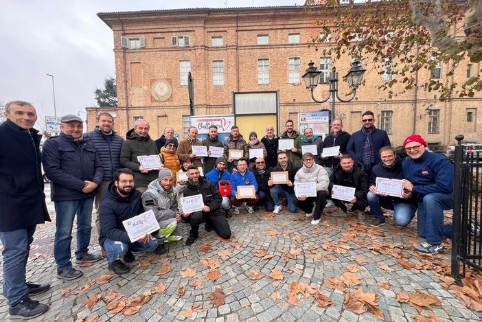 Bra: grazie al progetto “Battikuore” installato il terzo defibrillatore semiautomatico cittadino