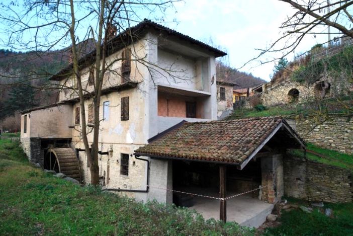 “Vecchi mulini nei luoghi fenogliani”: la mostra si sposta a Mango “Vecchi mulini nei luoghi fenogliani”: la mostra si sposta a Mango