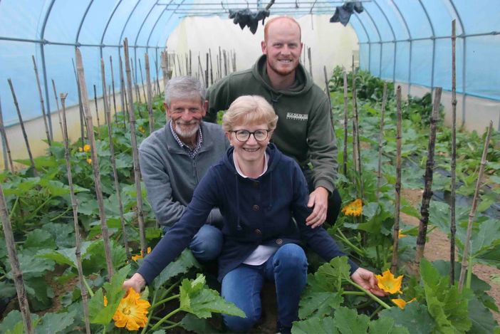 La famiglia Fornero dal 1953 nella cascina di San Martino di Busca che ha 300 anni di storia