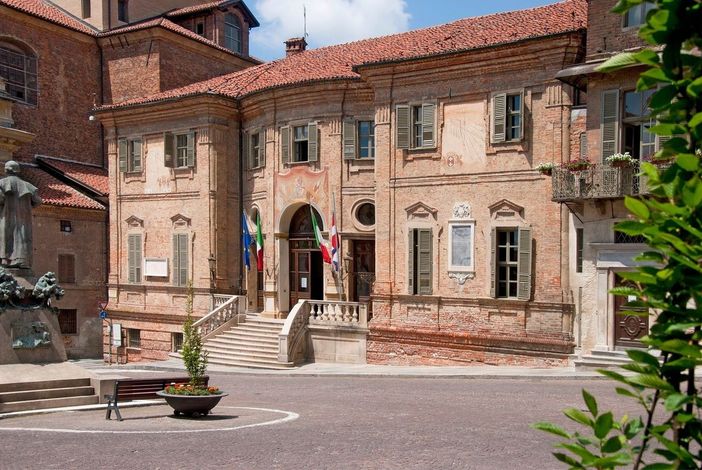 Il municipio di Bra Il municipio di Bra