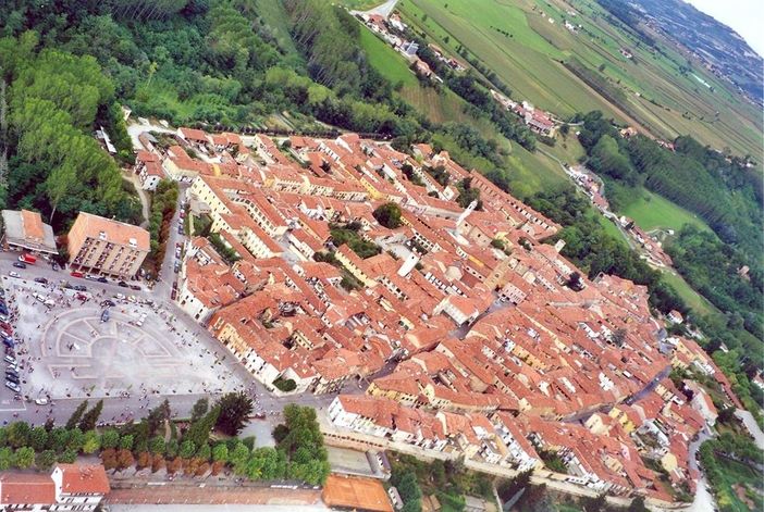 Una veduta aerea di Bene Vagienna