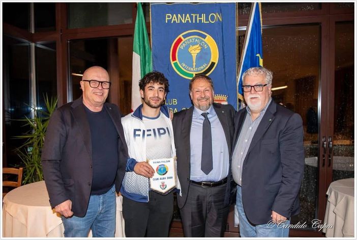 Il Panathlon Club Alba premia Alessandro Barbero, talento albese del powerlifting