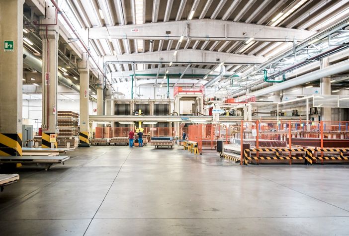 Lo stabilimento braidese di Abet Laminati