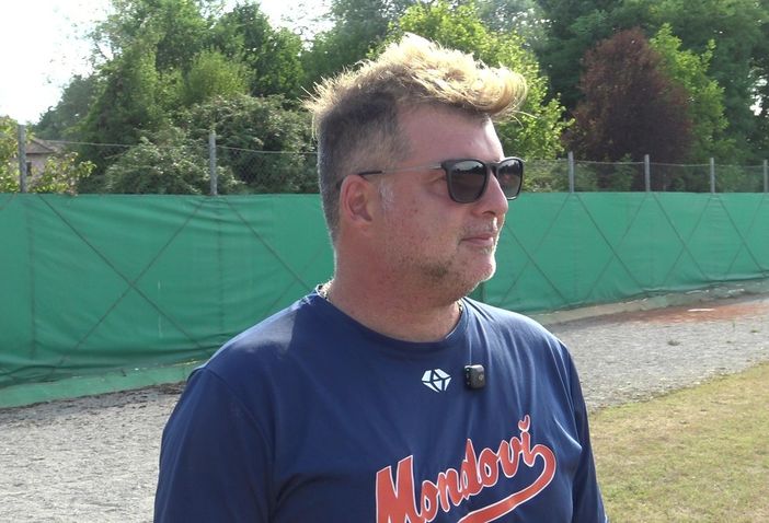 L'allenatore Leo Marconi L'allenatore Leo Marconi