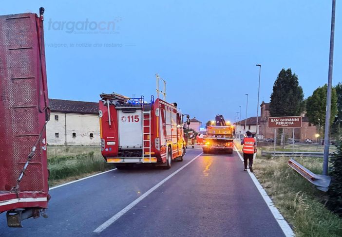 Scontro tra due veicoli sulla Statale 28 a Trinità