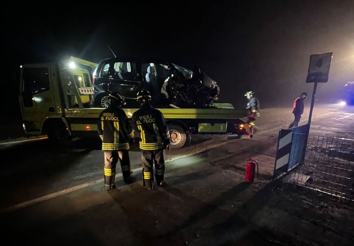 Auto contro casa a San Biagio a Centallo: due giovani gravi in ospedale Auto contro casa a San Biagio a Centallo: due giovani gravi in ospedale