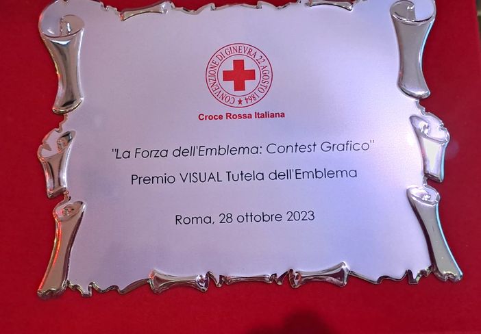 Croce Rossa di Savigliano, Borgo e Sommariva del Bosco premiate a Roma per il loro poster sull'emblema