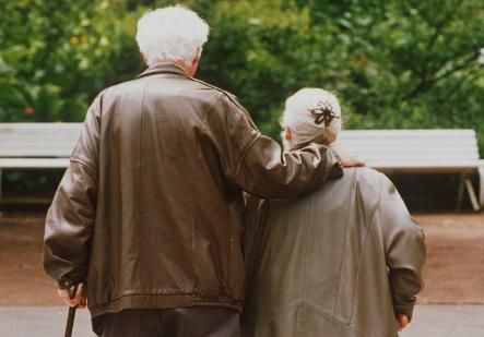 In Piemonte si vive sempre più a lungo, le donne arrivano a sfiorare gli 85 anni