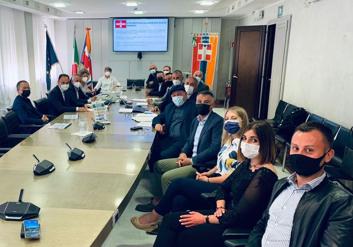 Gli allevatori del Piemonte incontrano Cirio e Protopapa in Regione