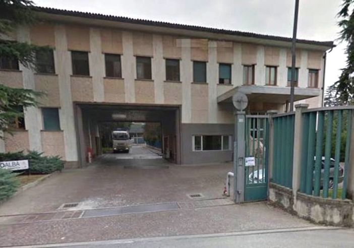 L'ingresso dello stabilimento RotoAlba, in una foto di repertorio L'ingresso dello stabilimento RotoAlba, in una foto di repertorio