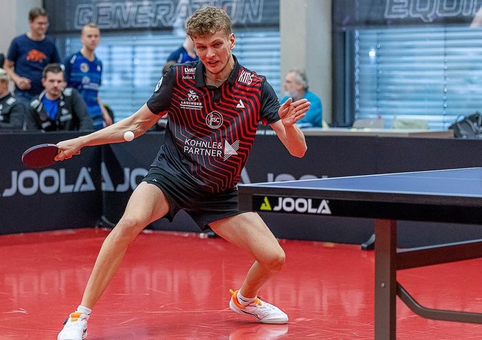 Giacomo Izzo in azione con la maglia dell’ASC Grünwettersbach Giacomo Izzo in azione con la maglia dell’ASC Grünwettersbach