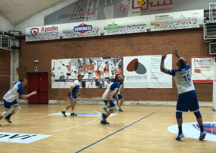 VOLLEY BM / Ostacolo Saronno sulla strada del VBC Mondovì VOLLEY BM / Ostacolo Saronno sulla strada del VBC Mondovì