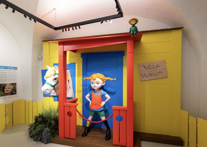 Allo Spazio Innovazione di Via Roma a Cuneo continua l'esposizione sugli 80 anni di Pippi Calzelunghe