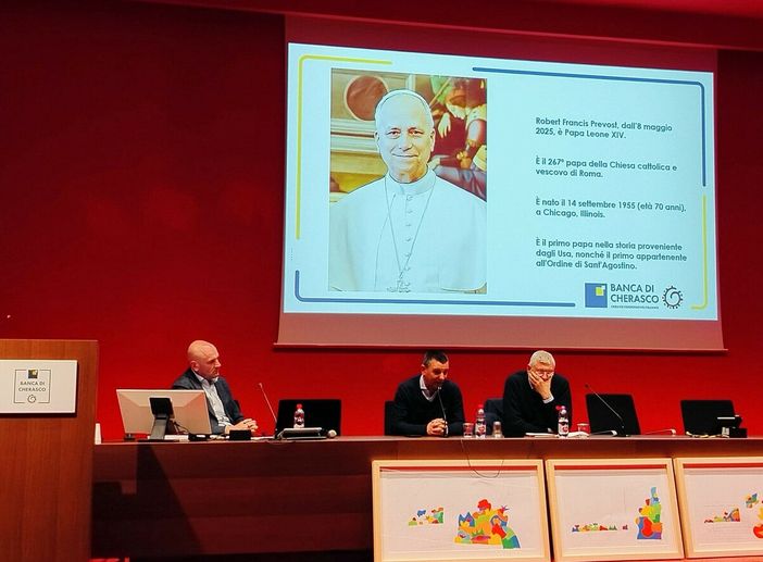 L'incontro organizzato da CHERASCO IN con il giornalista Domenico Agasso L'incontro organizzato da CHERASCO IN con il giornalista Domenico Agasso