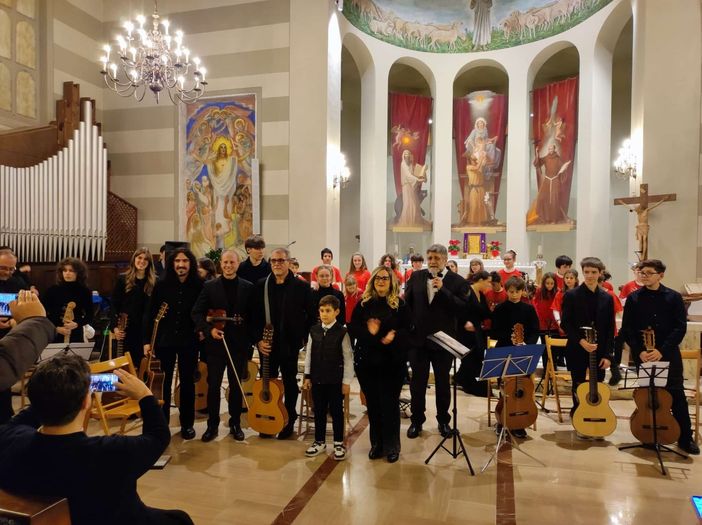 Concerti di Natale della Next Level Music School, chiese gremite tra Mondovì e Monchiero