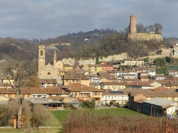 Una panoramica di Corneliano d'Alba