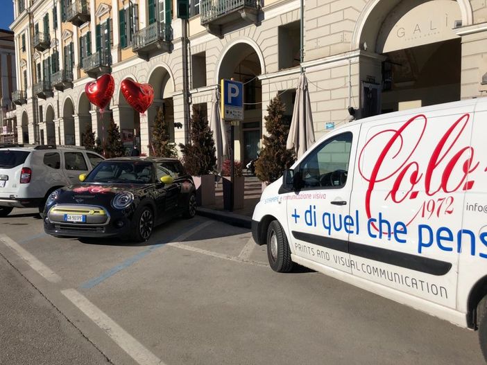 Cuneo “romanticamente invasa” dalla #ginolovesweek Cuneo “romanticamente invasa” dalla #ginolovesweek