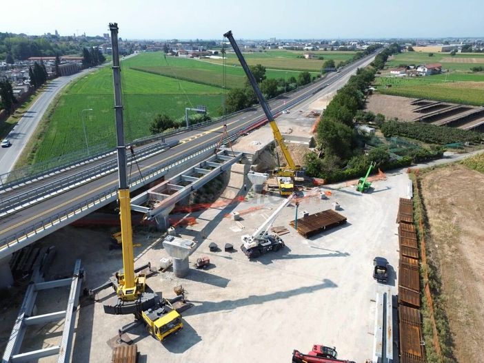 Il cantiere Anas lungo la tangenziale di Fossano