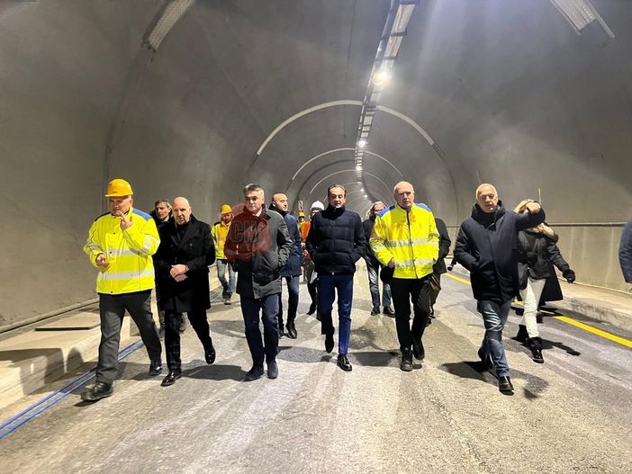 Il sopralluogo di Rixi e Cirio al tunnel di Tenda Il sopralluogo di Rixi e Cirio al tunnel di Tenda