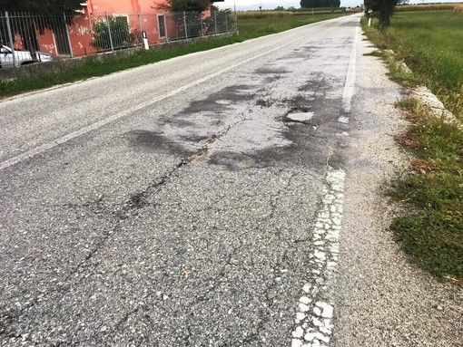 CONTROCORRENTE  Se il “modello Cuneo” salta sulle buche delle strade provinciali
