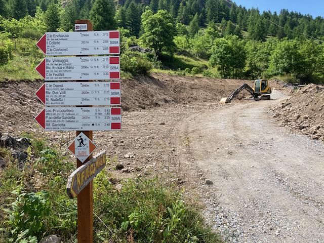 Presto un parcheggio a Viviere, borgata di Acceglio nell’alta Val Maira. Legambiente Cuneo: "E' veramente utile?" Presto un parcheggio a Viviere, borgata di Acceglio nell’alta Val Maira. Legambiente Cuneo: "E' veramente utile?"