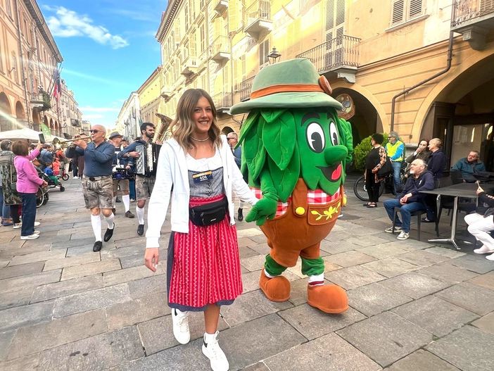 Oktoberfest, dj set con Gabry Ponte, mostre e mercatini: ecco come trascorrere l'ultimo week end di settembre in Granda Oktoberfest, dj set con Gabry Ponte, mostre e mercatini: ecco come trascorrere l'ultimo week end di settembre in Granda