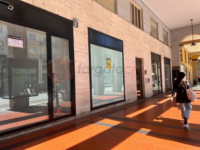 Cuneo ha perso 931 negozi in dieci anni, ma affittare un locale commerciale costa il 25% in più Cuneo ha perso 931 negozi in dieci anni, ma affittare un locale commerciale costa il 25% in più