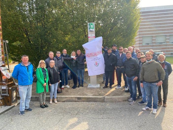 Alba, gli esercenti del luna park donano un defibrillatore al Comune