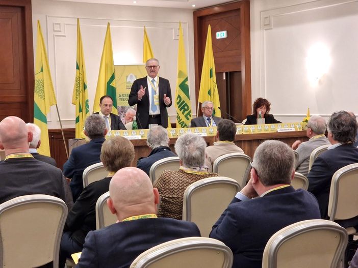 Due momenti dell'assemblea tenuta a Torino