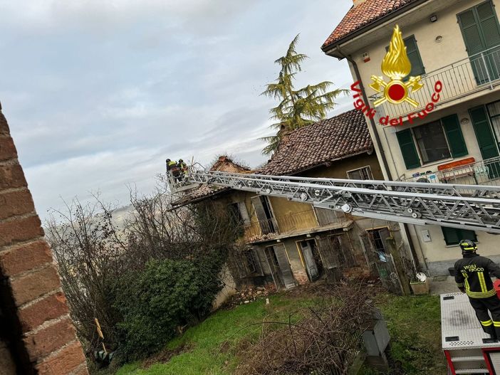 L'intervento dei vigili del fuoco di Alba a Priocca