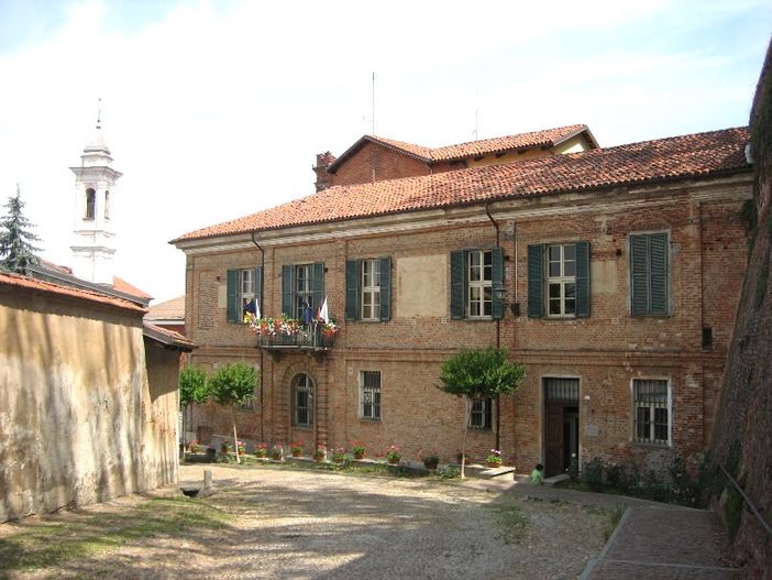 Il municipio di Sommariva del Bosco Il municipio di Sommariva del Bosco