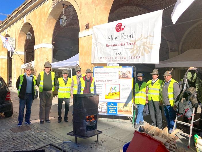 Alcuni scatti dalla castagnata di domenica scorsa a Bra