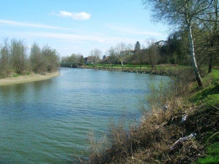 Il fiume Tanaro: il livello è tornato allo "zero" dal -1.30 metri pre piogge di maggio Il fiume Tanaro: il livello è tornato allo "zero" dal -1.30 metri pre piogge di maggio