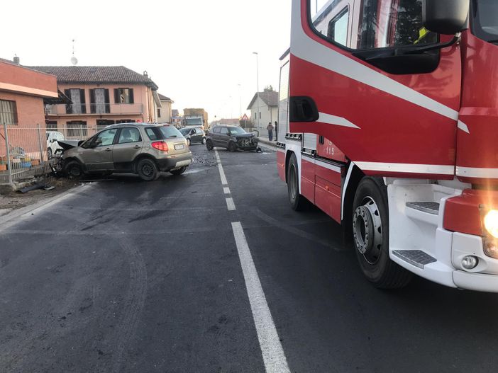 Scontro sulla Statale 231 a Magliano Alfieri, feriti e disagi al traffico