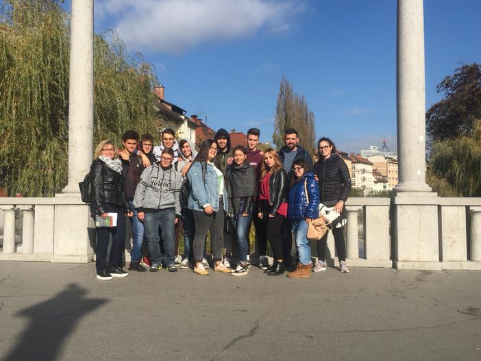 Gli allievi delle Classi Quinte dell'Arte Bianca di Neive in gita a Lubiana Gli allievi delle Classi Quinte dell'Arte Bianca di Neive in gita a Lubiana