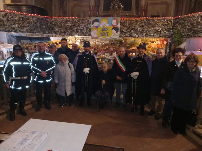 Inaugurazione del presepe della Croce, a Bra (foto di Pino Berrino) Inaugurazione del presepe della Croce, a Bra (foto di Pino Berrino)