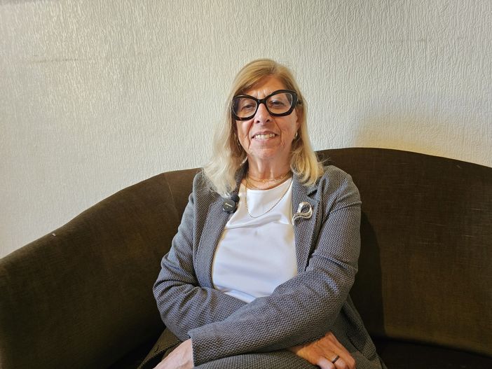 La sindaca di Caraglio Paola Falco La sindaca di Caraglio Paola Falco